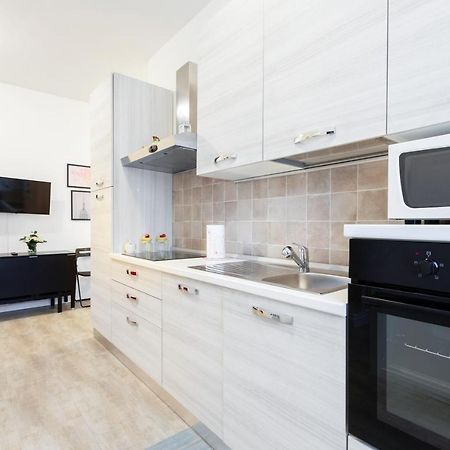 Renovated Flat Subway Yellow Line Милан Экстерьер фото