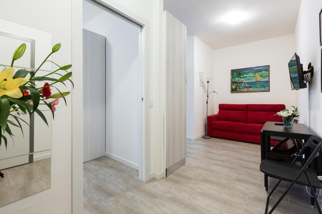 Renovated Flat Subway Yellow Line Милан Экстерьер фото
