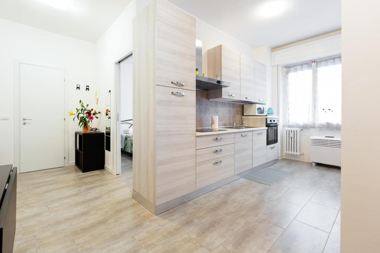 Renovated Flat Subway Yellow Line Милан Экстерьер фото